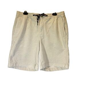 Treasure & Bond men’s size M  IVORY drawstring stretch slim fit corduroy shorts